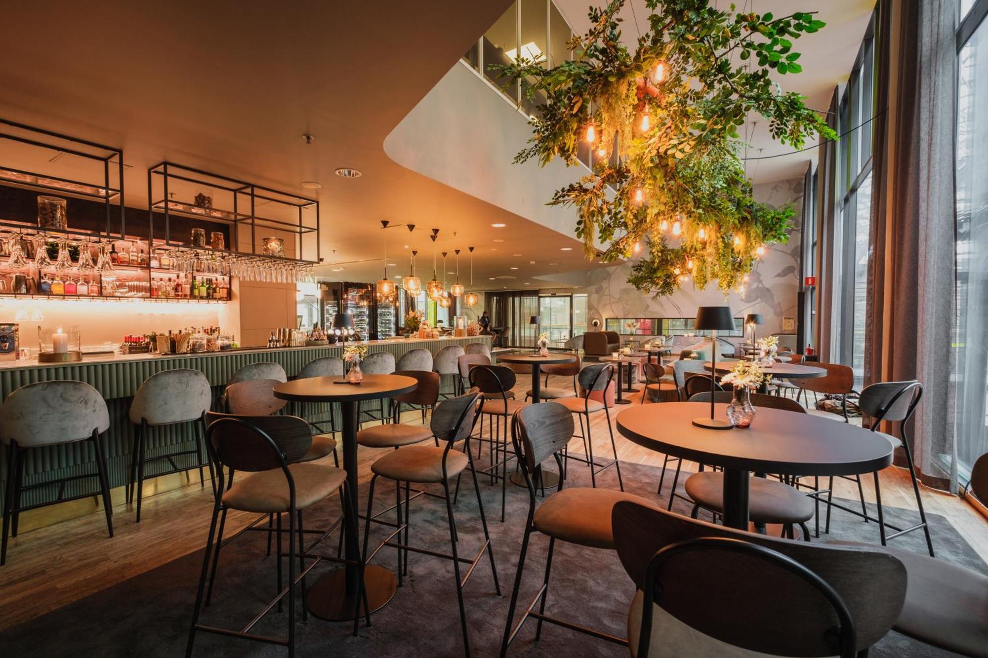 Hyatt Place Hotel 4*